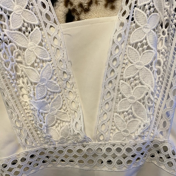 White shorts romper size large in juniors - Picture 7 of 10